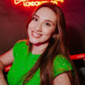 Meet your Posher, Ana flavia